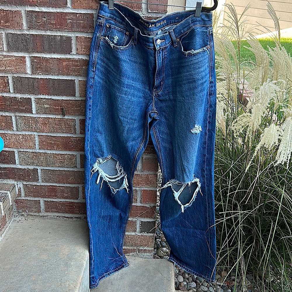 AMERICAN EAGLE Ladies 10 LONG Comfort Stretch Waistband Ripped Knee Jeans